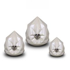 Keramik Kleinurne 'Diamant' mit silberfarbig Herz