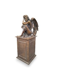 Engelurne ‚Engel der Besinnung‘ auf Säule in versch. Farben