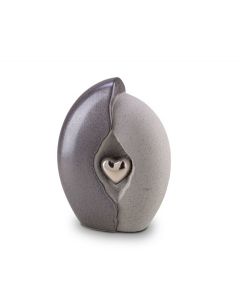 Keramikkleinurne grau-silber mit silbernem Herz