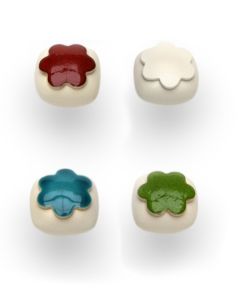 Kleinkeramikurne 'Steinoptik mit Blume' in verschiedenen Farben